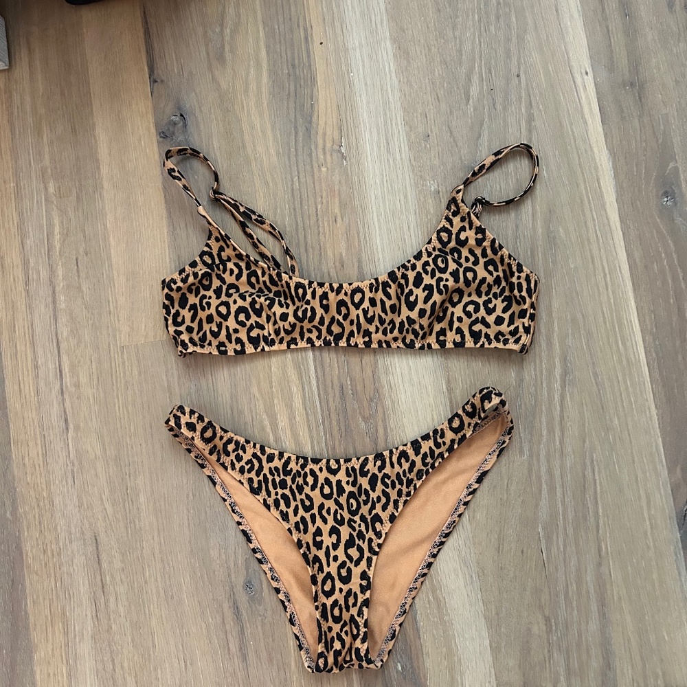 Triangl cheetah bikini